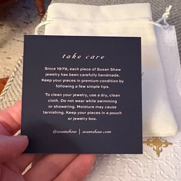 Susan Shaw Red Coral Necklace with Gold Cross - NWT - Picture 3 of 4